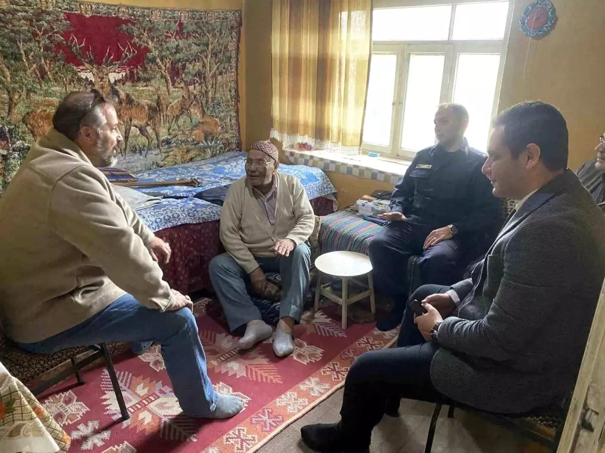 Cumhuriyet Yaşıtları Ziyaret Edildi