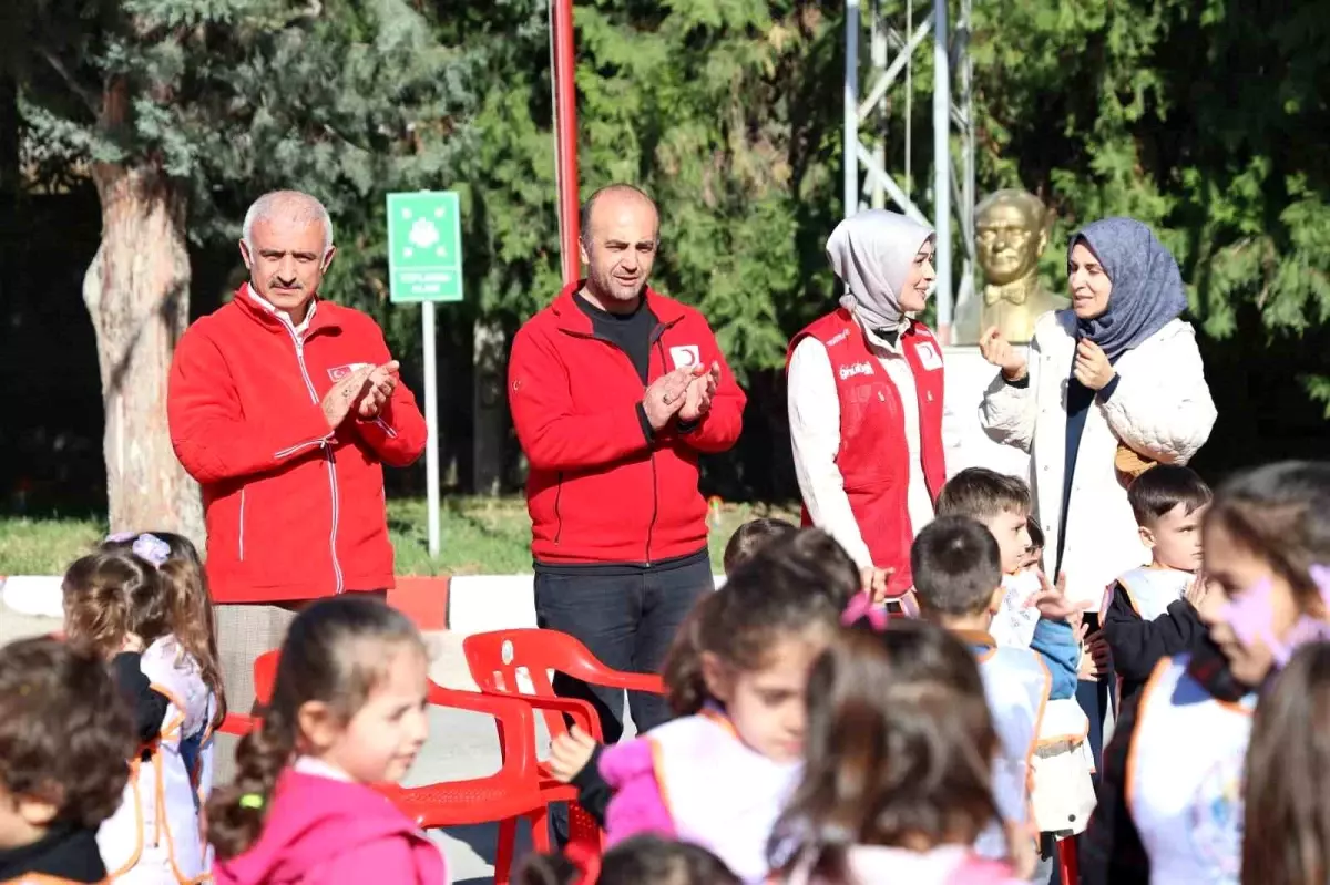 Kızılay Haftası\'nda Elazığ\'da Etkinlikler