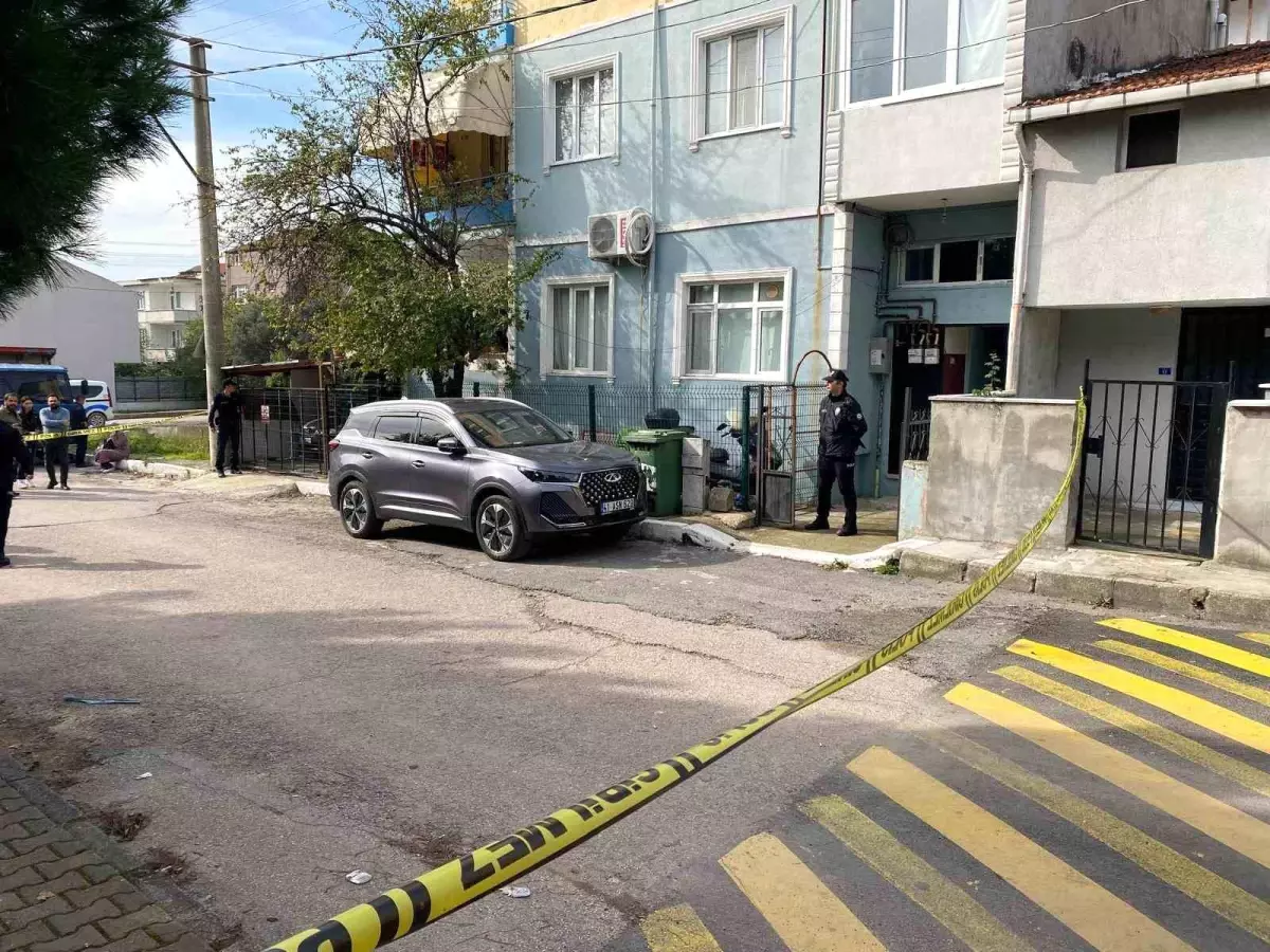 Kocaeli\'de Eşini Bıçaklayıp İntihara Kalkıştı