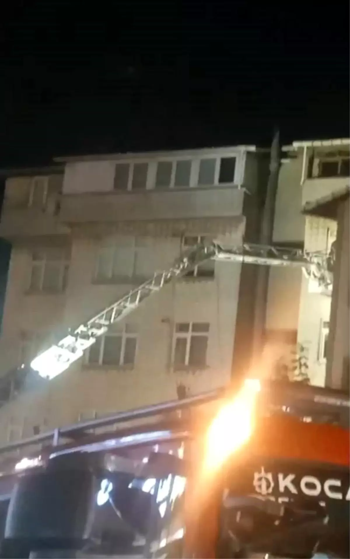 Gebze\'de Tahliye: Çatırdama Sesleri