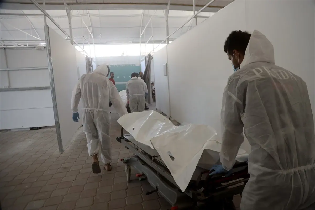 İsrail, Gazze\'den alıkoyduğu 30 Filistinlinin daha cenazesini teslim etti