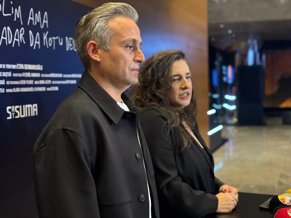 Esra Dermancıoğlu\'nun Yeni Oyunu Prömiyerini Yaptı