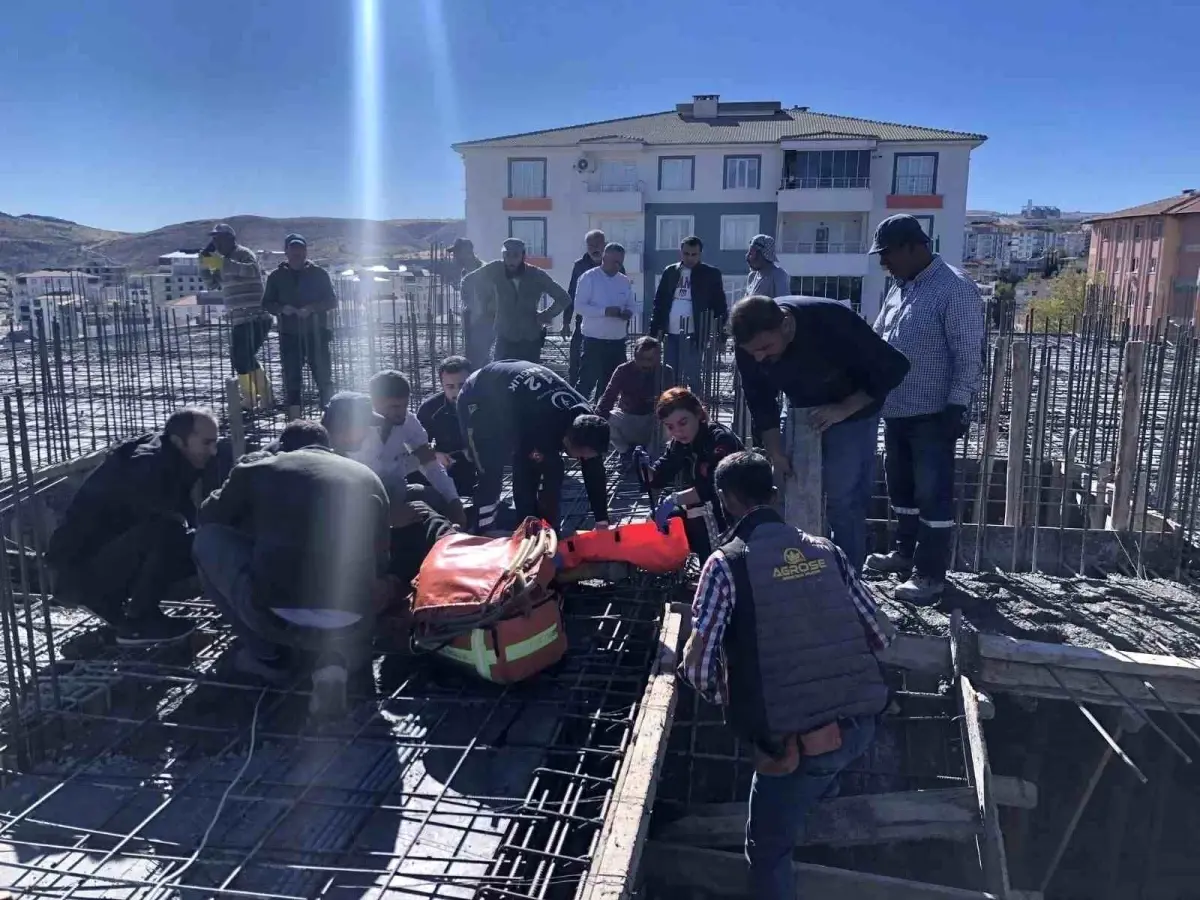 Beton Pompası Kazası: İşçi Yaralandı