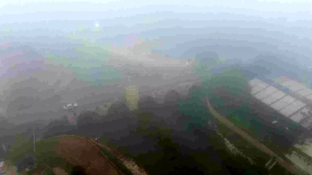 Kırklareli\'nde Yoğun Sis Görüş Mesafesini Düşürdü