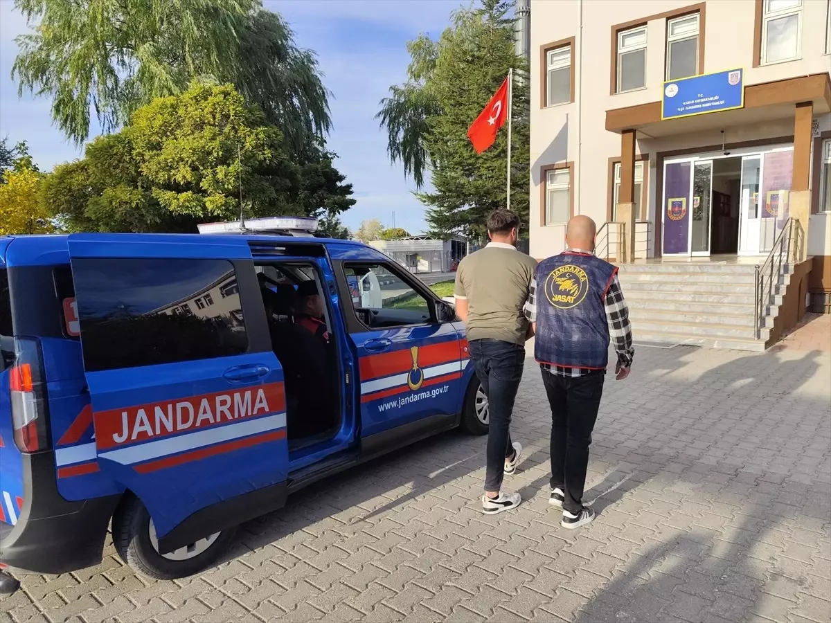 37 Yıl Hapis Ceza Alan Firari Traktörde Yakalandı