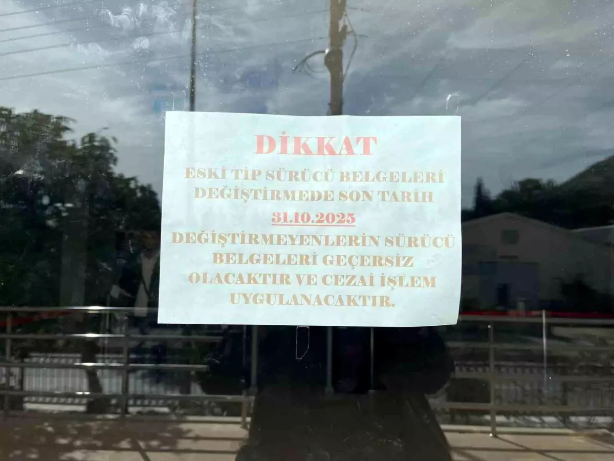 Menteşe\'de Eski Ehliyet Yenileme Yoğunluğu Yok