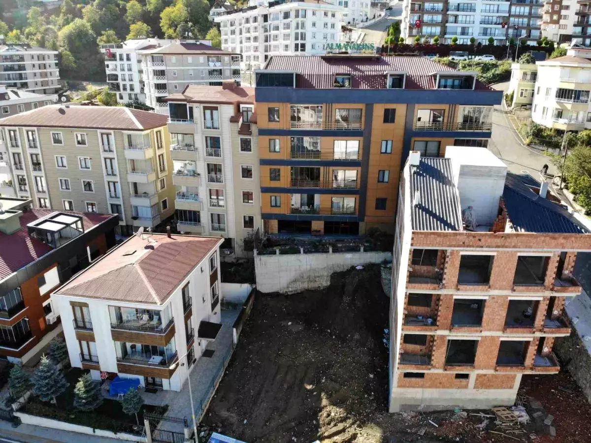 Ordu\'da İnşaat Çalışmaları Sonrası Binalar Tahtayı Korkutuyor