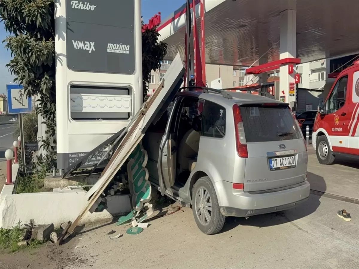 Ağır Yaralı Haber: Otomobil Yayaya Çarptı