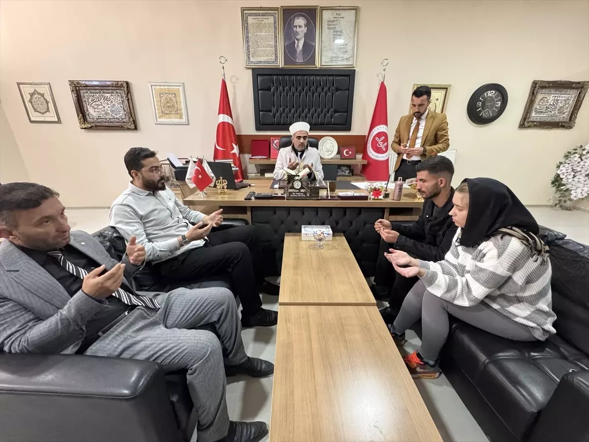 Rusyalı Alina Müslüman Oldu