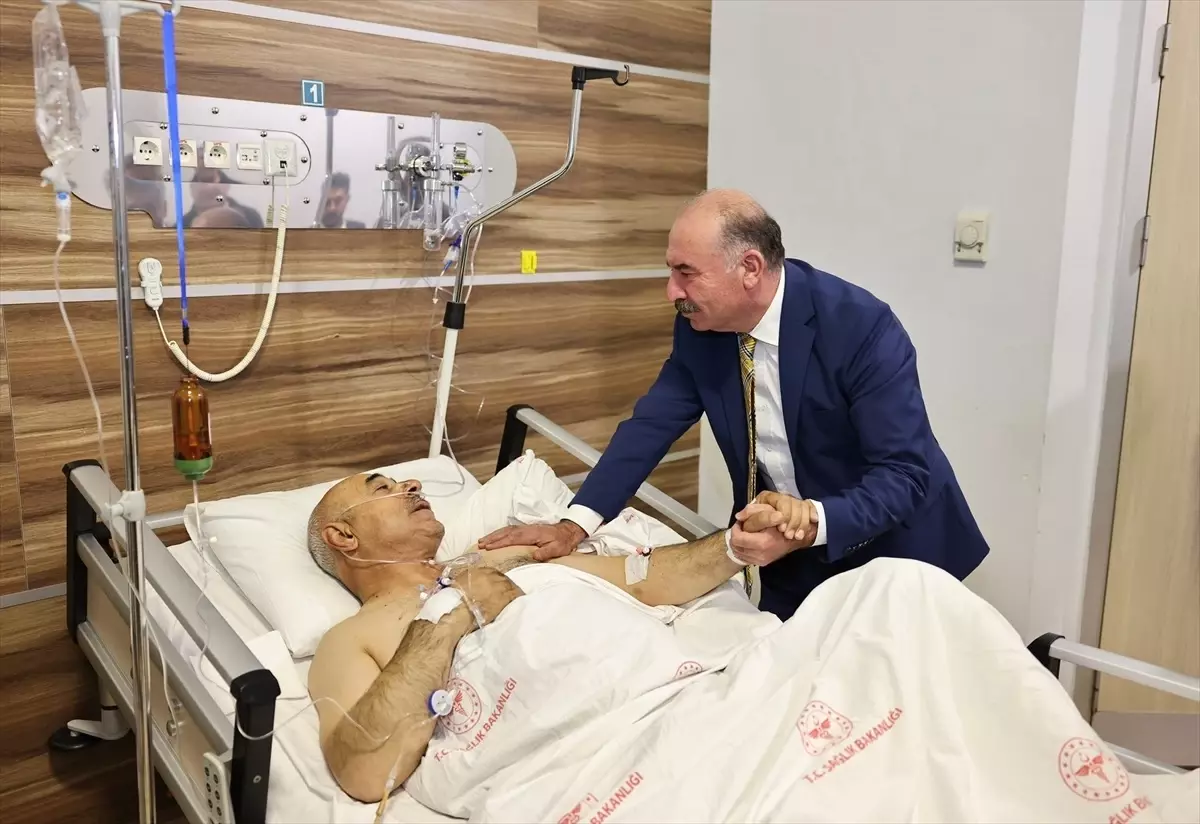 Belediye Başkanı Çakmak Trafik Kazası Geçirdi