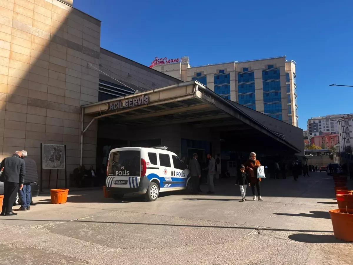 Hamile Kadın ve Amcasının Ölümü