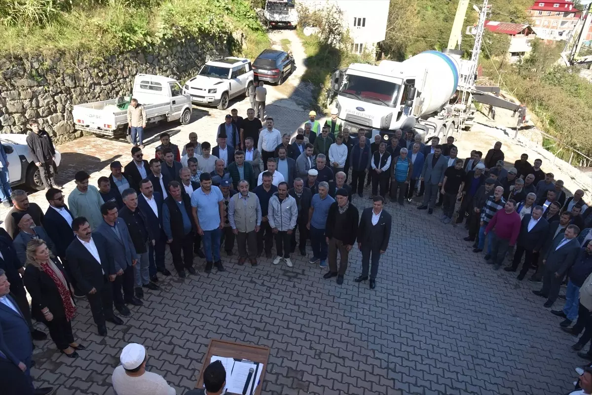 Soğukpınar\'da Yeni Hizmet Binası Temeli Atıldı