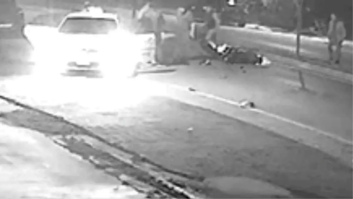 Düzce\'de Motosiklet Kazası: İki Yaralı