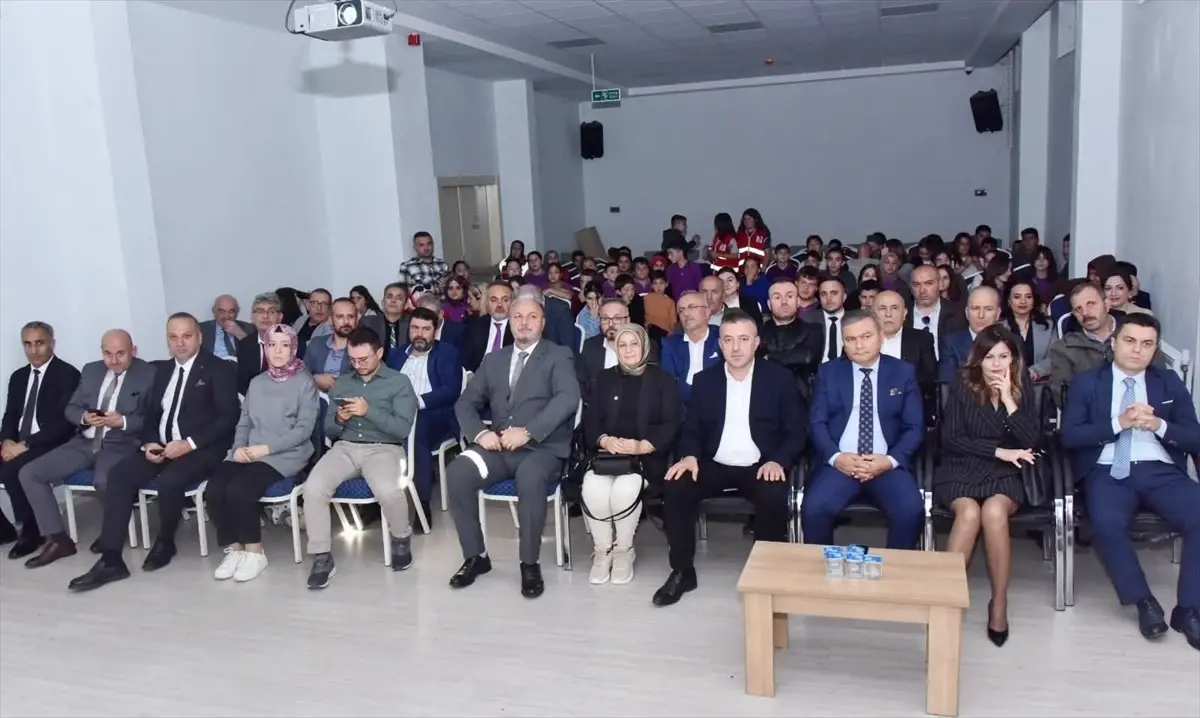 Kızılay Haftası Etkinliği Tekkeköy\'de