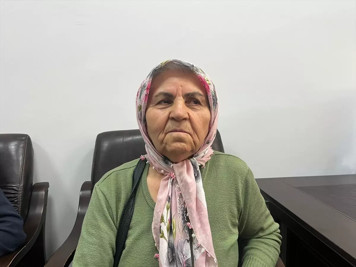 Yaşlı Kadın Dolandırılmaktan Kurtarıldı