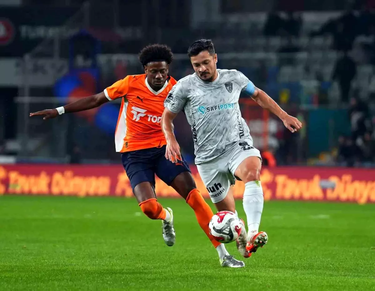 Başakşehir ve Kocaelispor İlk Yarıda Beraber