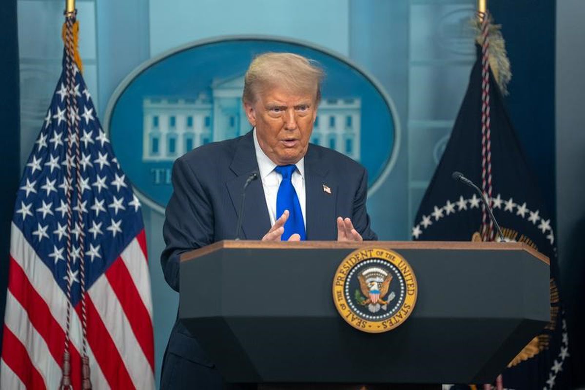 Trump\'ın Asya Turu: Ticaret Anlaşmaları ve İlişkiler