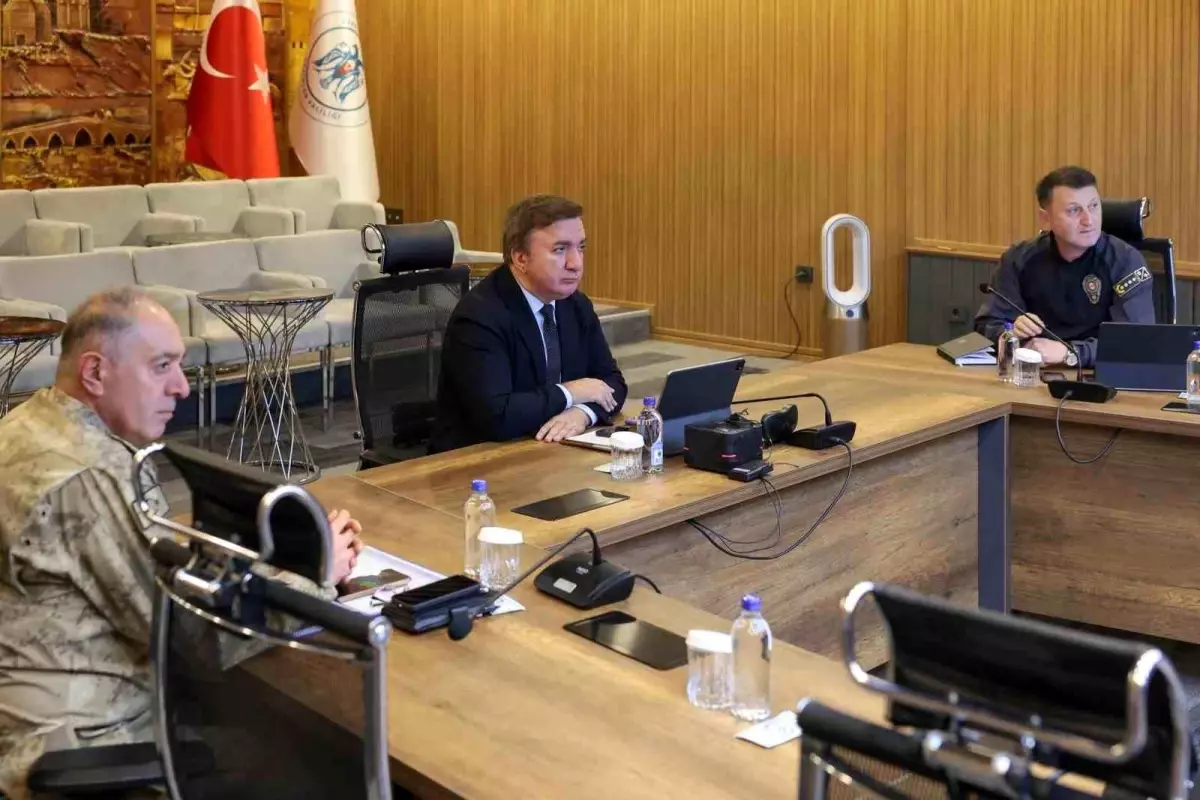 İçişleri\'nden Güvenlik Toplantısı