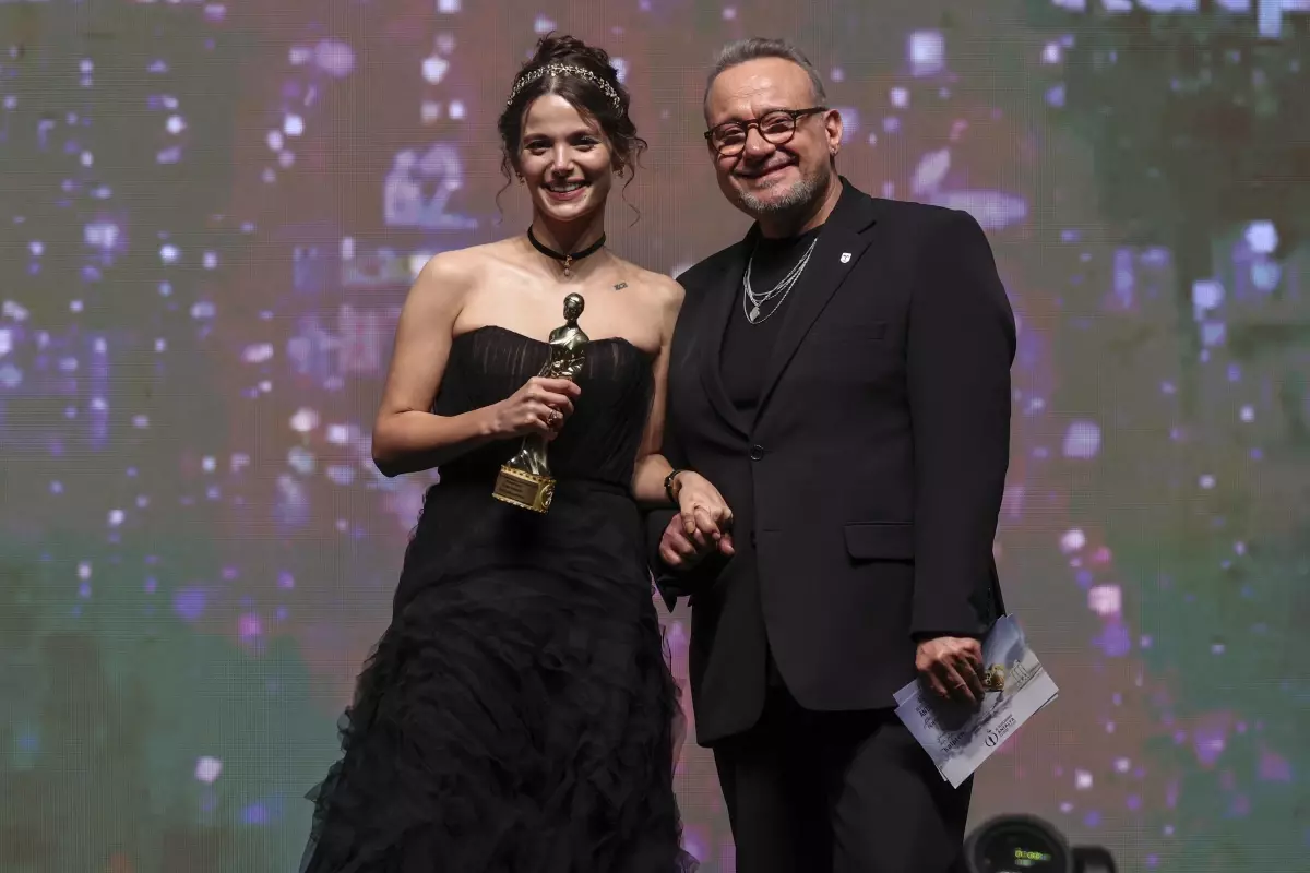 Altın Portakal\'da Tavşan İmparatorluğu\'na 7 Ödül