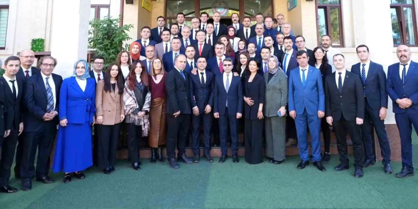 Bakan Tekin Taşkent Türk Okulu\'nu Ziyaret Etti