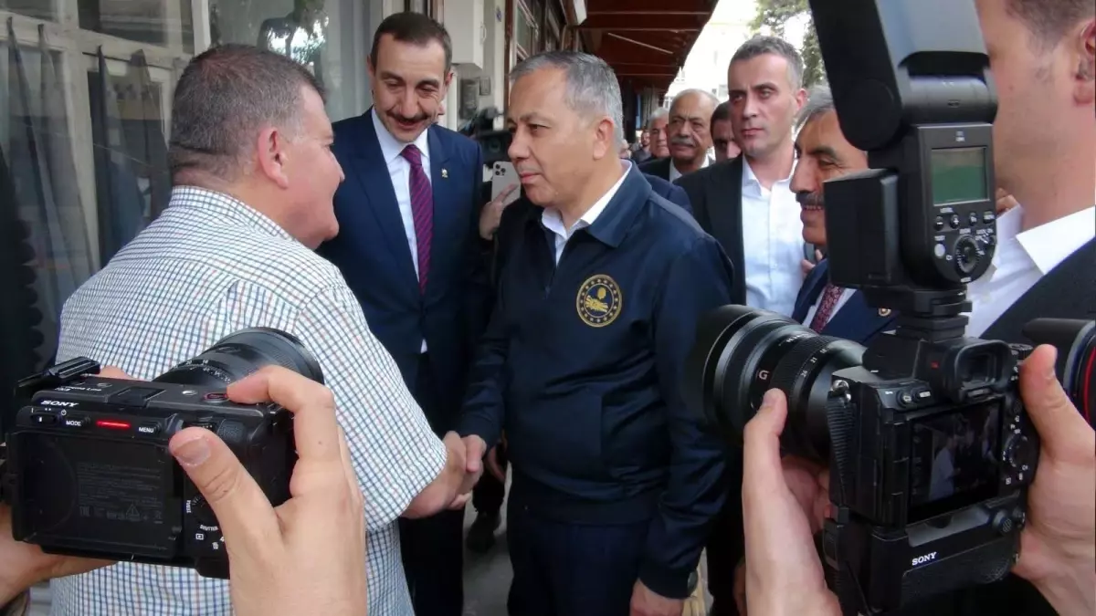 Bakan Yerlikaya Kilis\'te Esnaf Ziyareti Yaptı