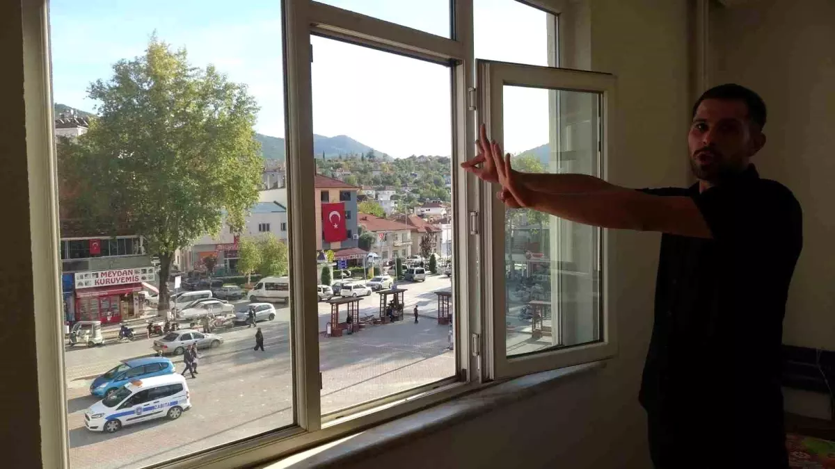 Rabia ve bozkurt işareti yaptı, dehşeti yaşadı! Belediye yöneticileri darp etti iddiası