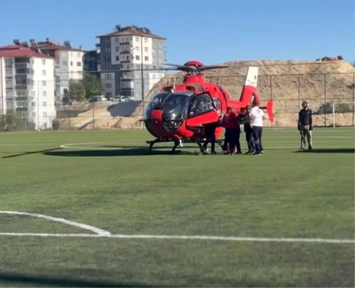 Beyin kanaması geçiren hasta helikopterle sevk edildi