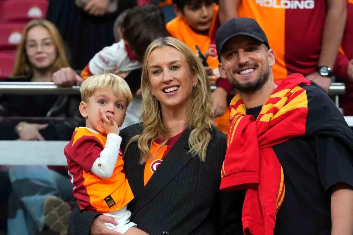 Mertens\'ten Trabzonspor Maçı Ziyareti