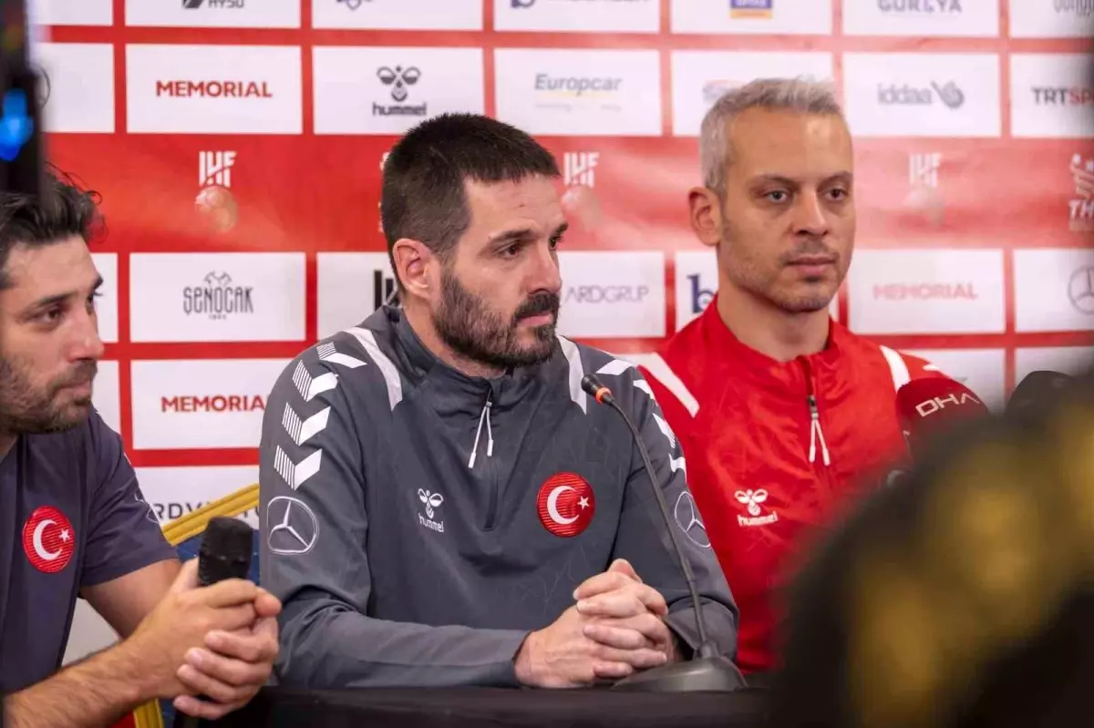 A Milli Hentbol Takımı Elazığ\'da