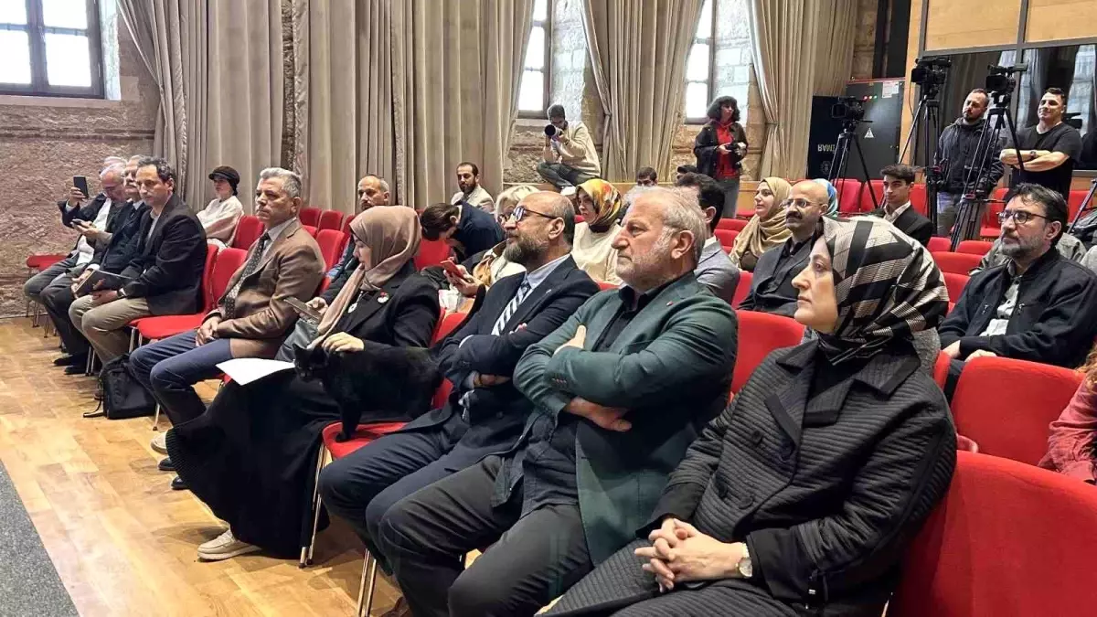 Esenler\'de Uluslararası Yazarlar Buluşması Yapıldı