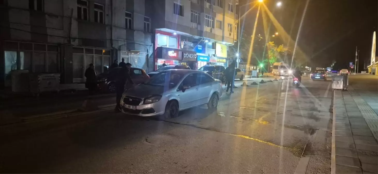 Beton Dubaya Çarpan Sürücü Yaralandı