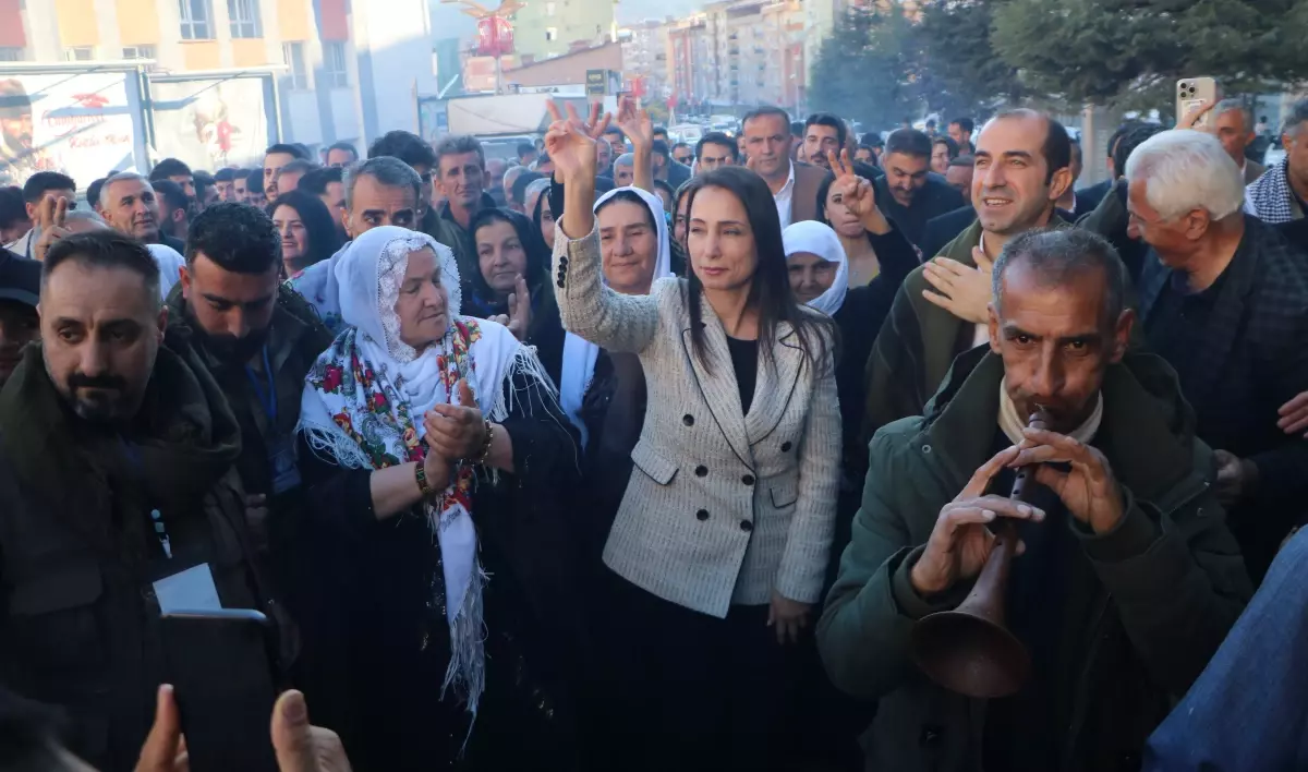 Hatimoğulları\'ndan Tutuklular İçin Serbest Bırakma Çağrısı