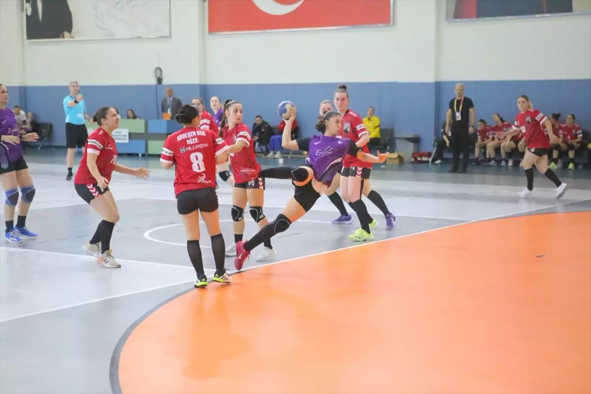 Ardeşen Belediyesi, Sinop Spor\'u Yendi