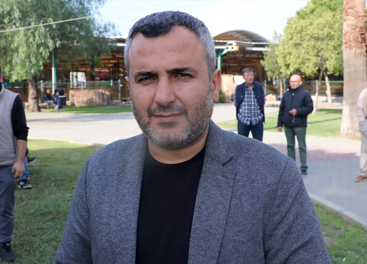 Karşıyaka Esnafı Tekstil Fuarına Karşı Nöbette