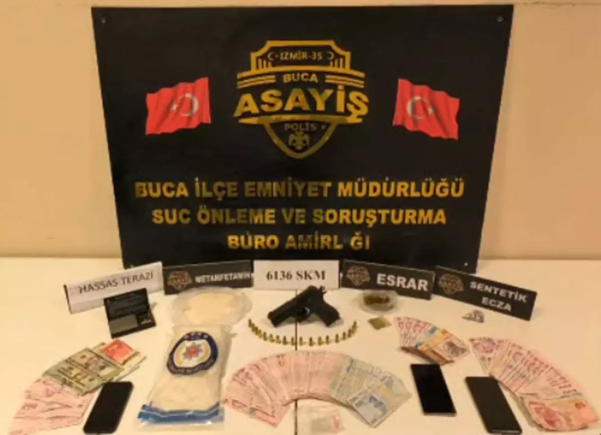 Buca\'da Uyuşturucu Operasyonu: 3 Gözaltı