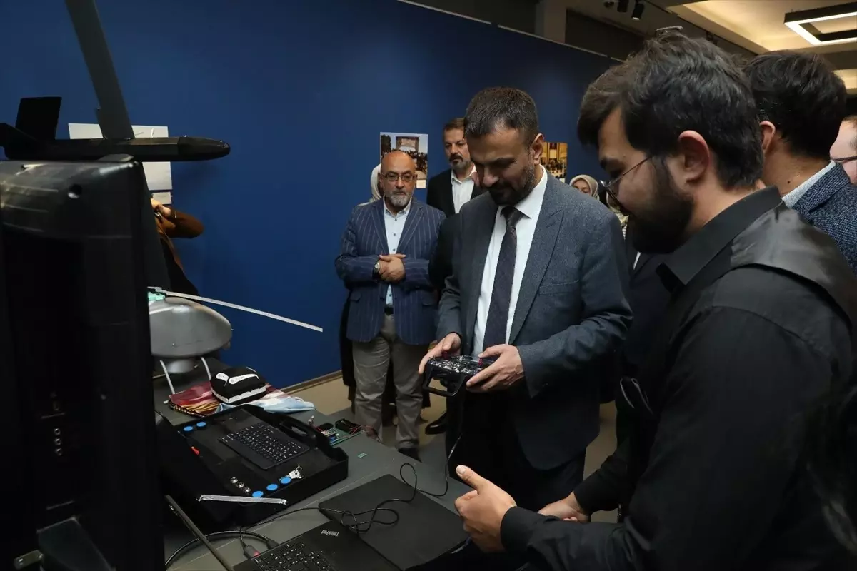 Kayseri\'de \'Bi\' Dünya Sanat\' Sergisi