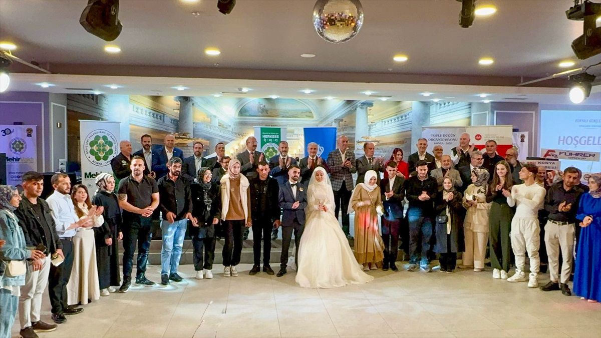 Konya\'da 35 Çift İçin Toplu Nikah Töreni