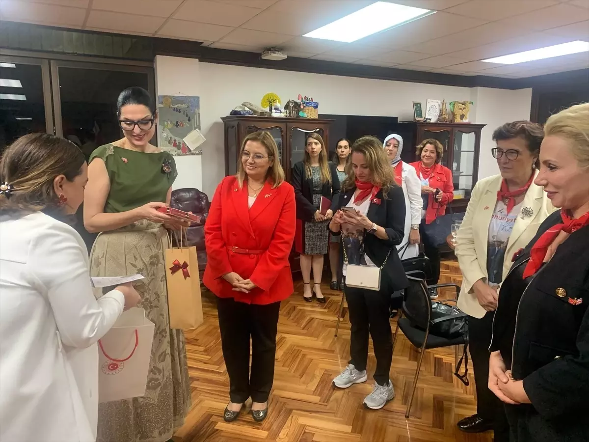 Kosta Rika Cumhurbaşkanı\'ndan Türkiye\'ye Sevgi Dolu Sözler