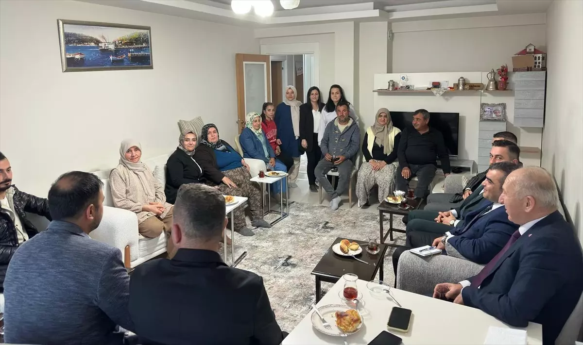 MHP\'den Komşu Ziyareti