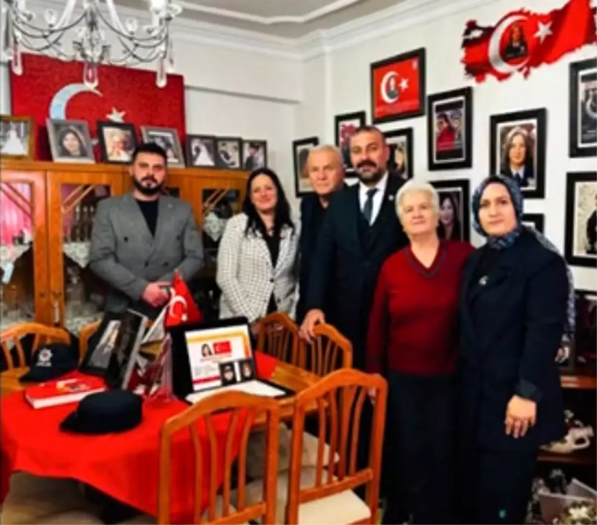 MHP Edirne teşkilatı, şehit ailelerinin evine misafir oldu