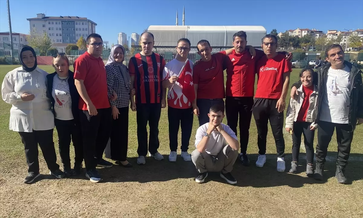 Kastamonuspor\'dan Özel Bireylere Destek Ziyareti