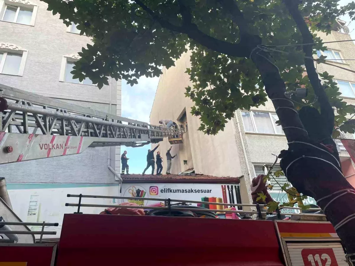 Bilecik\'te Kaçan Şahıs Bacada Sıkıştı