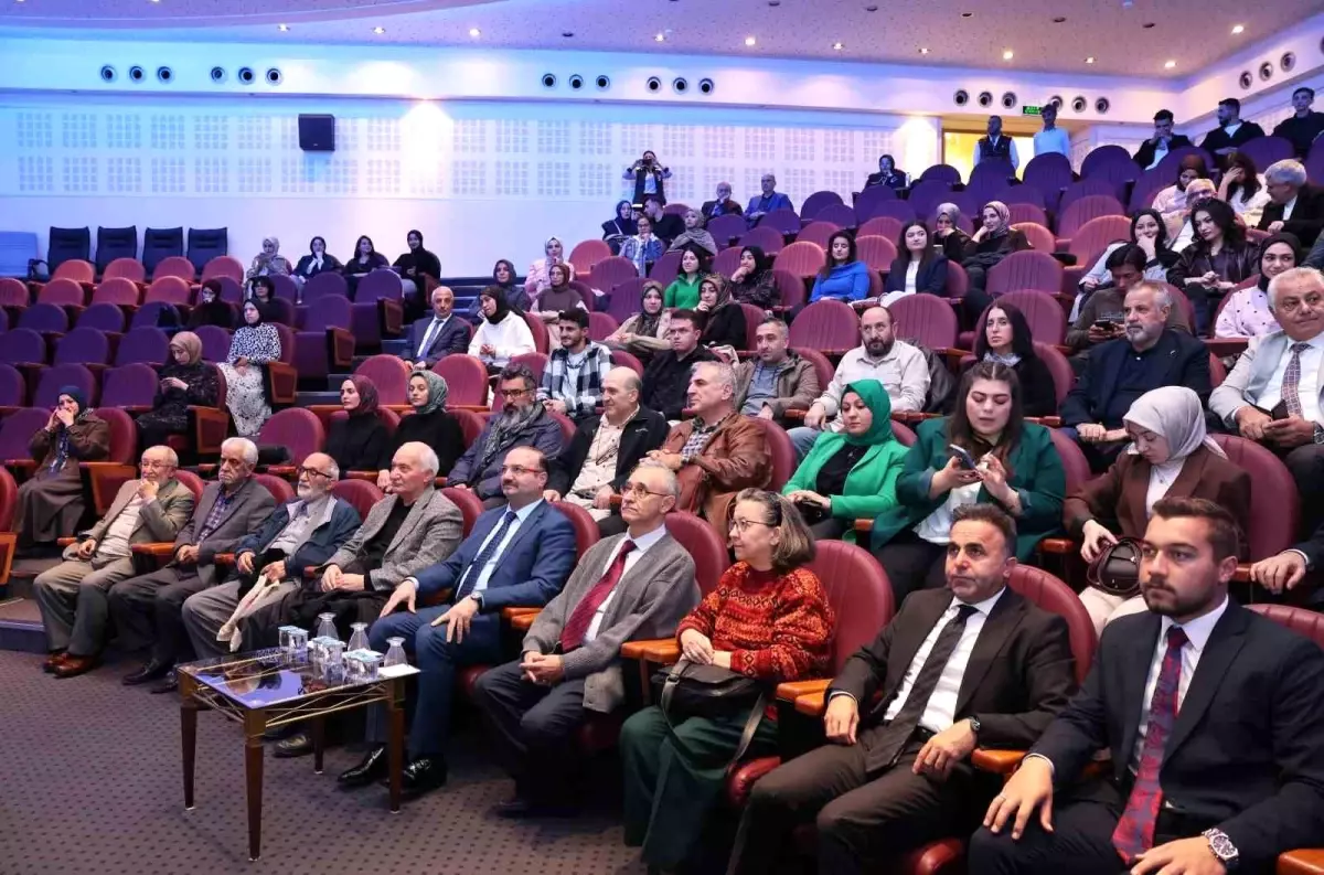 Orhan Okay Belgeseli Erzurum\'da Gösterildi