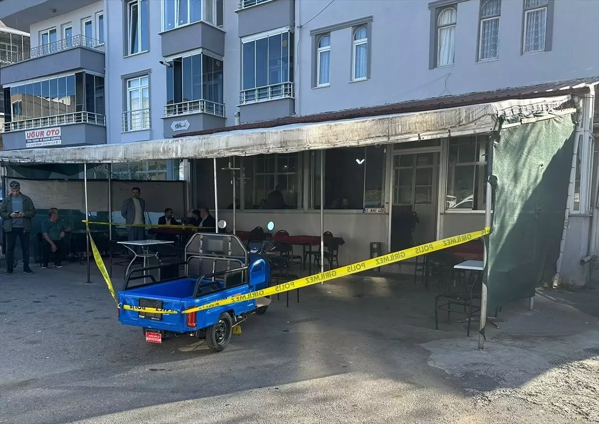 Bafra\'da Silahlı Saldırı: 2 Yaralı