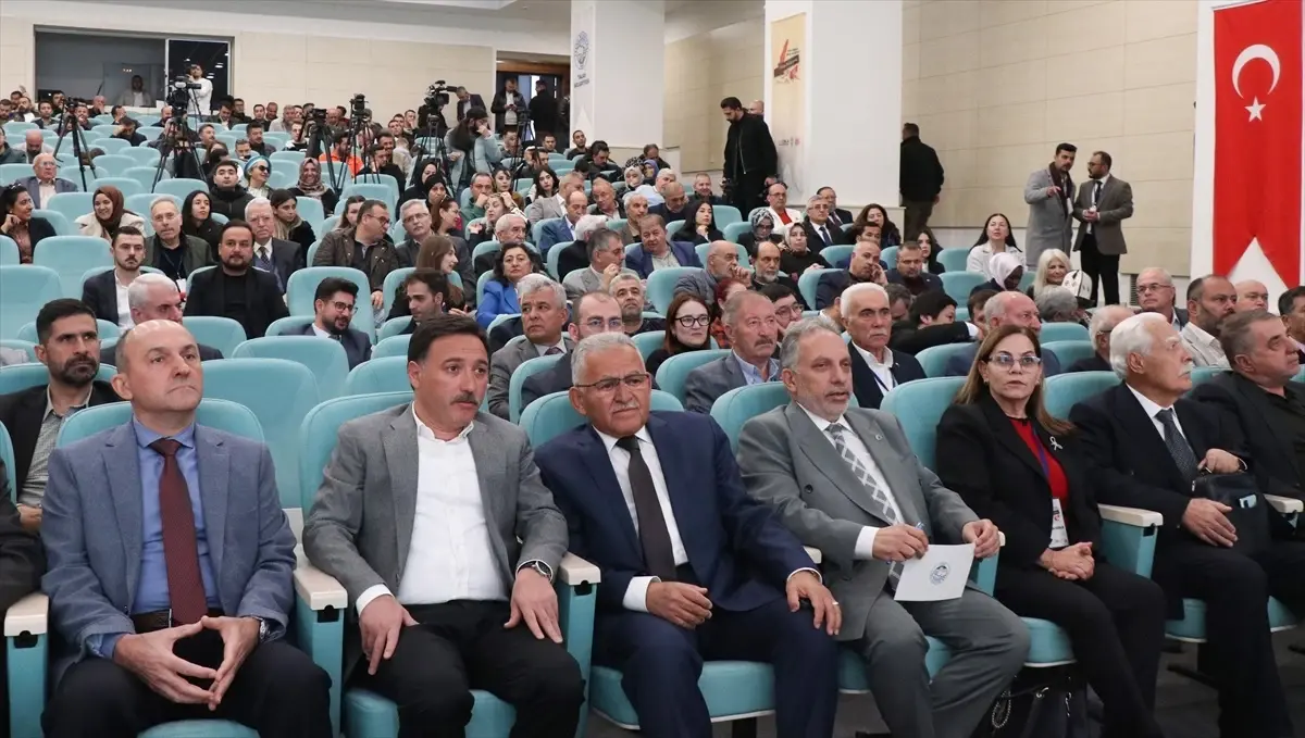 Kayseri\'de Türk Dünyası Buluşması Başladı