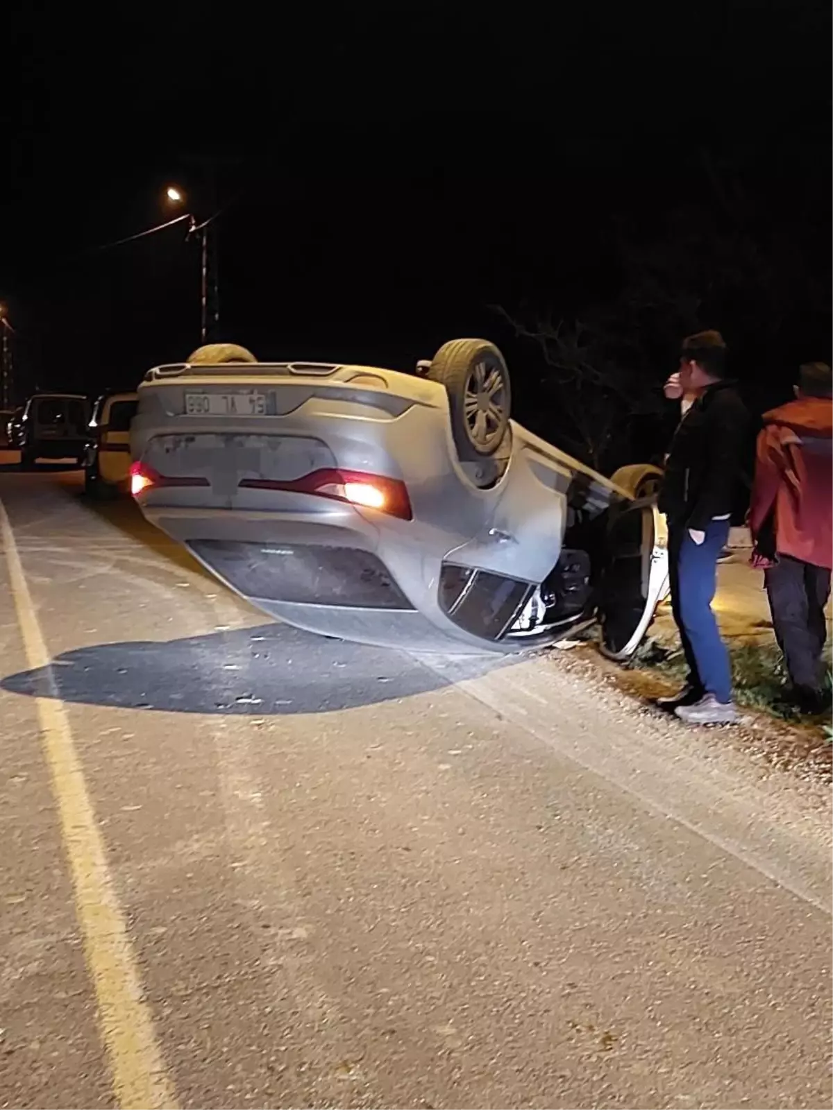 Kaynarca\'da Takla Atan Otomobilde Yaralanan Yok