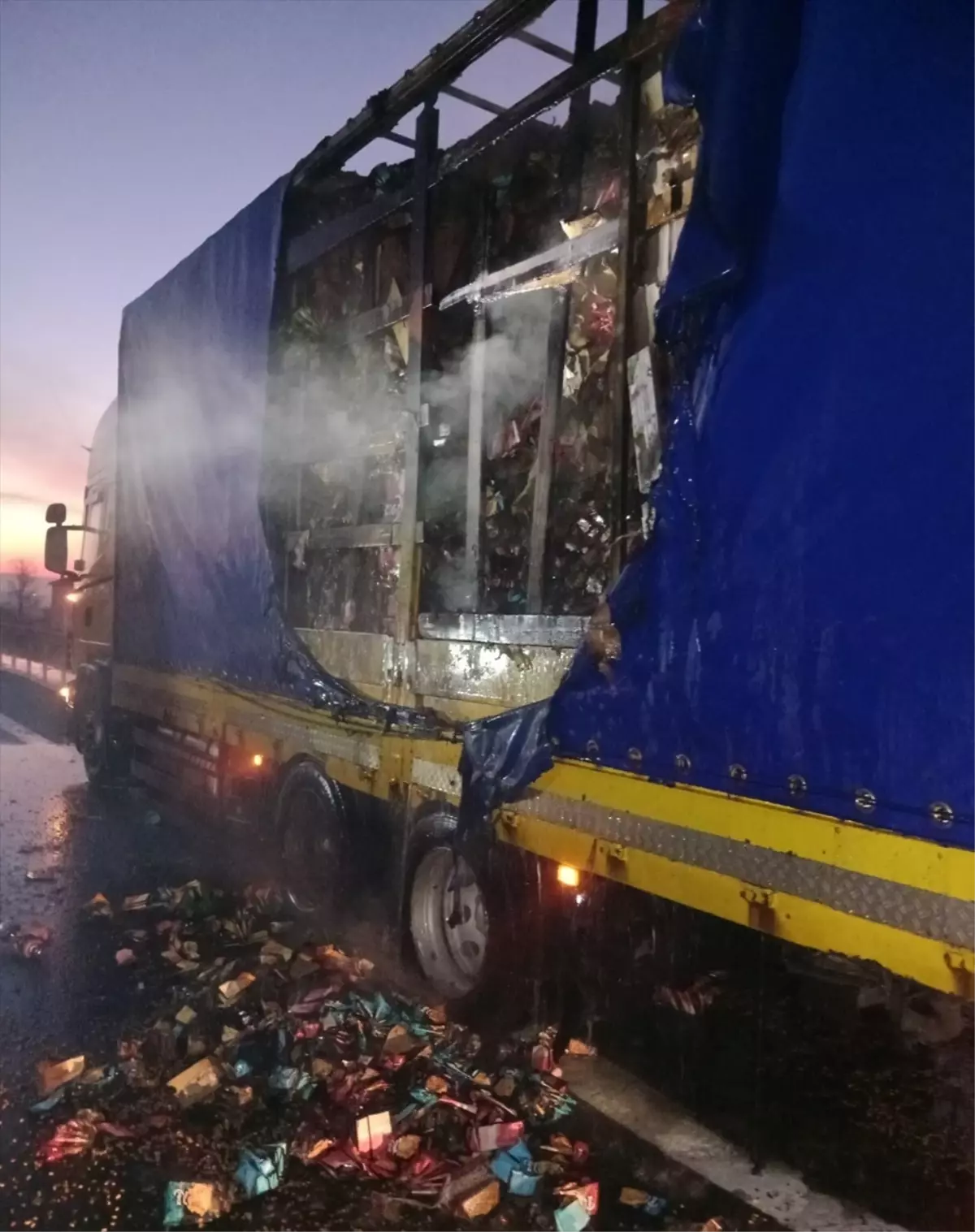 Anadolu Otoyolu\'nda Tır Yangını