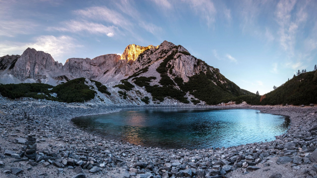 Bulgaristan'da 17 yıldır aranan ve öldüğü sanılan kişi dağda kamp yaparken bulundu Bulgaristan'da 17 yıldır aranan ve öldüğü sanılan kişi dağda kamp yaparken bulundu