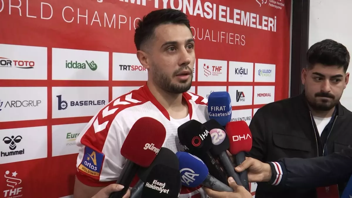 Hentbol Milli Takımı\'ndan Farklı Galibiyet