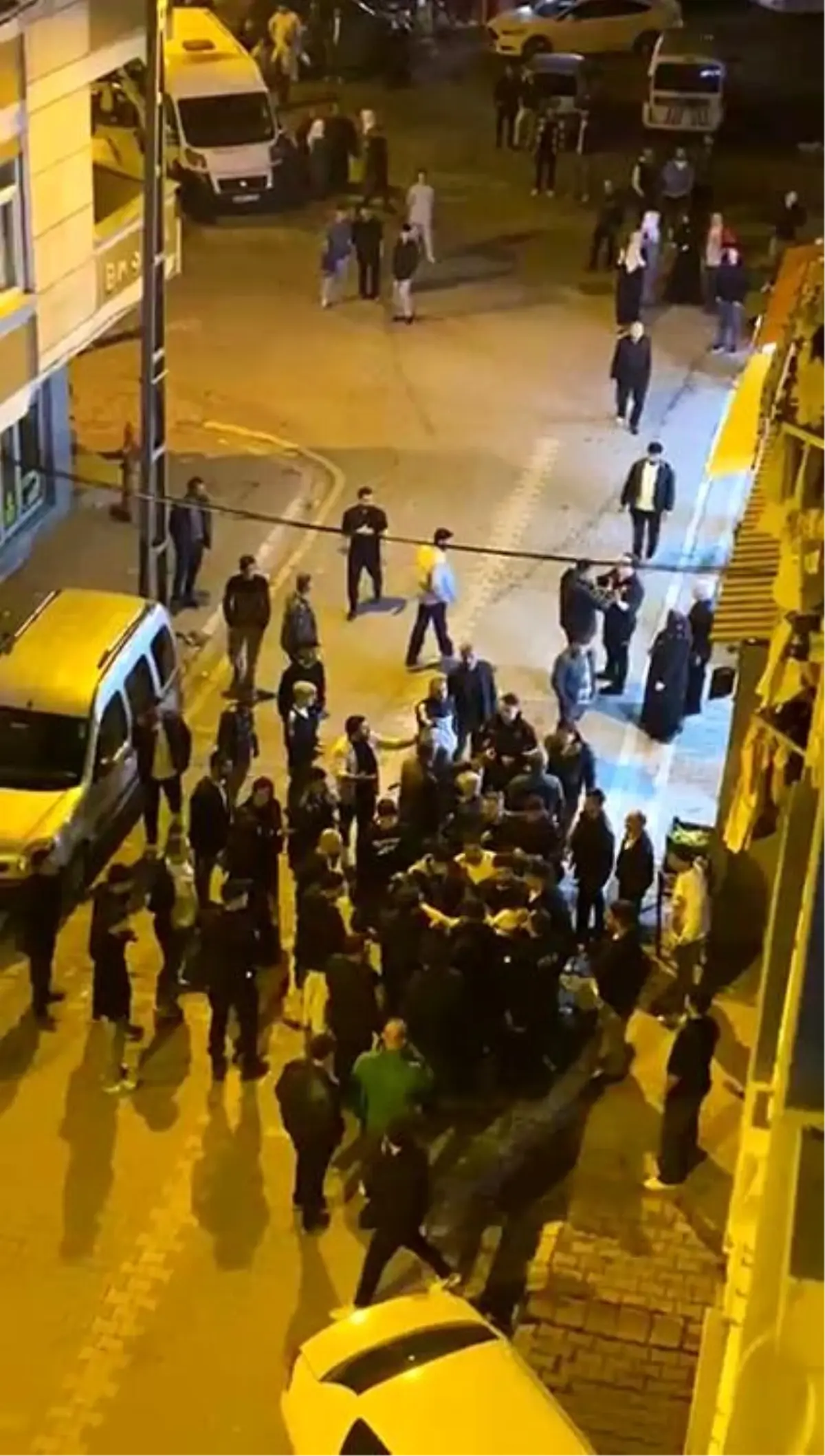 Esenyurt\'ta Düğün Kavgası: Polis Müdahale Etti